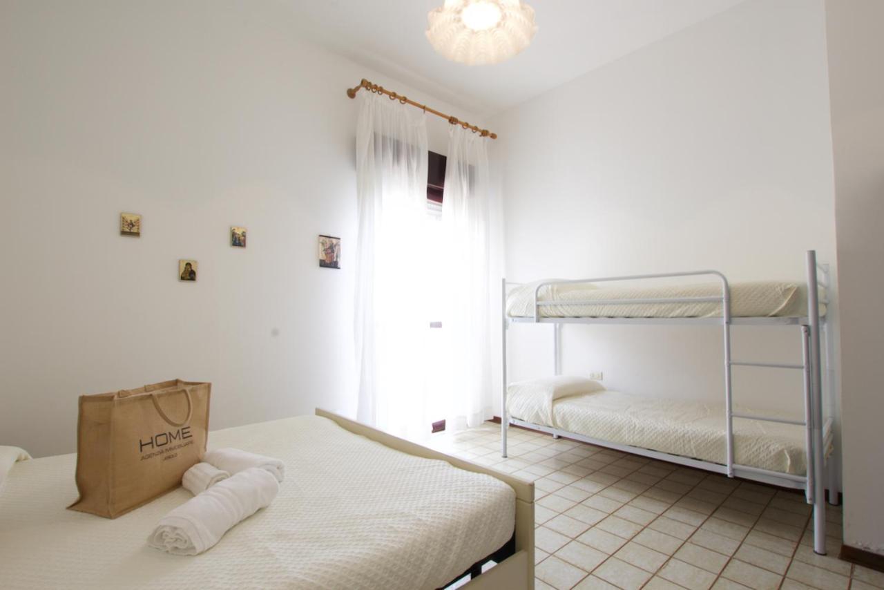 Bagni Miramare - Immobiliare *